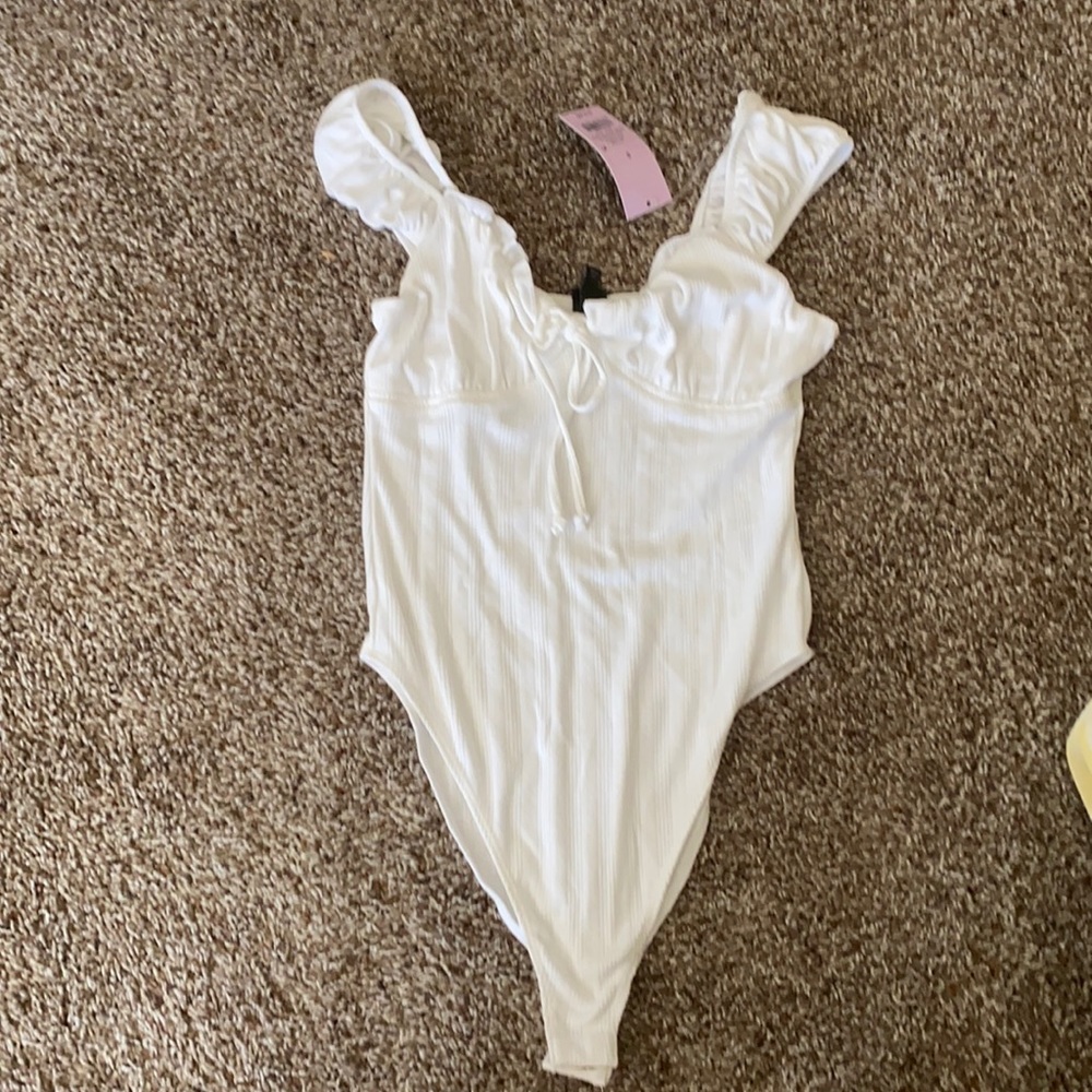 Cute brand new white bodysuit